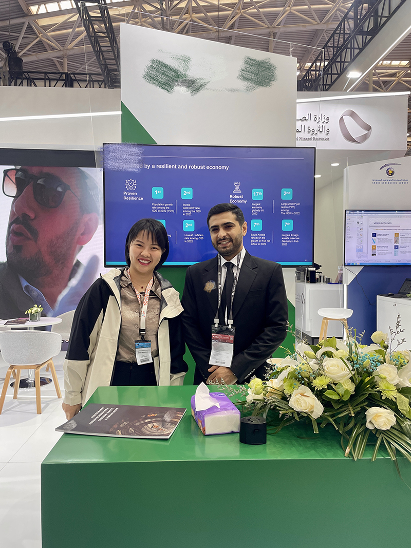 Hengon, como líder en el campo de la fabricación de estructuras metálicas, tuvo el honor de participar en la 26ª Conferencia y Exposición Internacional de la Minería de China, que se inauguró el 16 de octubre de 2024 en Tianjin, China. Hengon, como líder en el campo de la fabricación de estructuras metálicas, tuvo el honor de participar en la 26ª Conferencia y Exposición Internacional de la Minería de China, que se inauguró el 16 de octubre de 2024 en Tianjin, China.